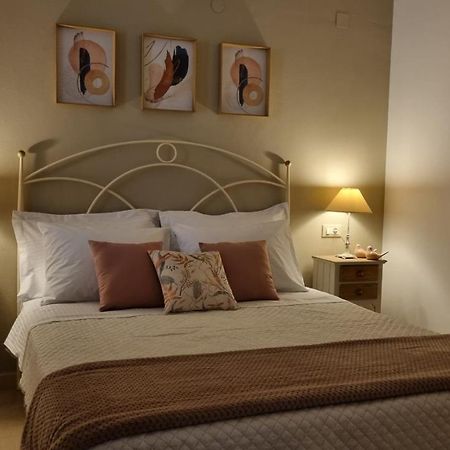 Cypress Garden House Apartman Gazi Kültér fotó