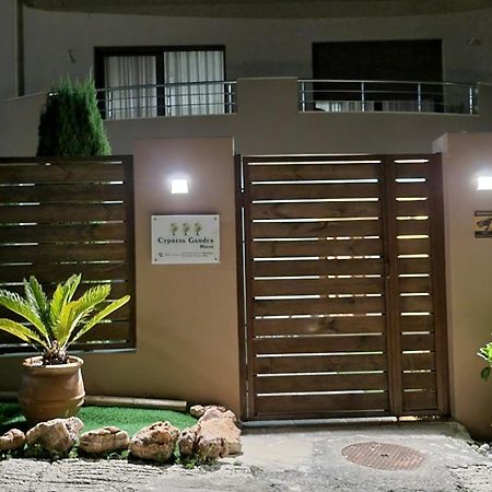 Cypress Garden House Apartman Gazi Kültér fotó