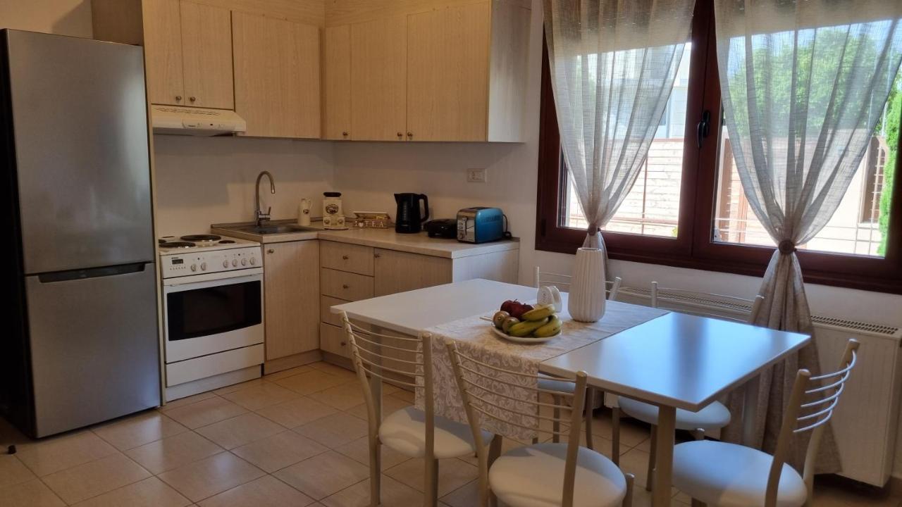 Cypress Garden House Apartman Gazi Kültér fotó