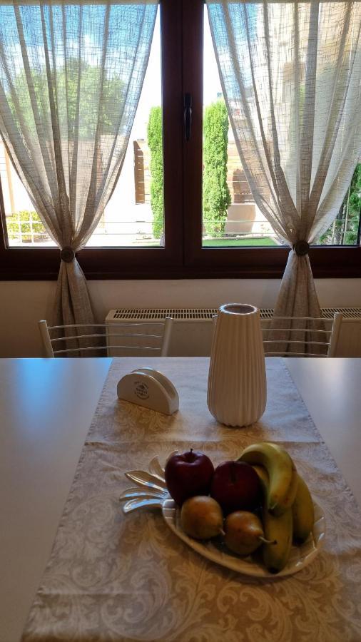 Cypress Garden House Apartman Gazi Kültér fotó